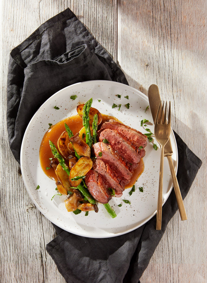 Magret de canard rôti et foie gras poêlé à la chicoutai